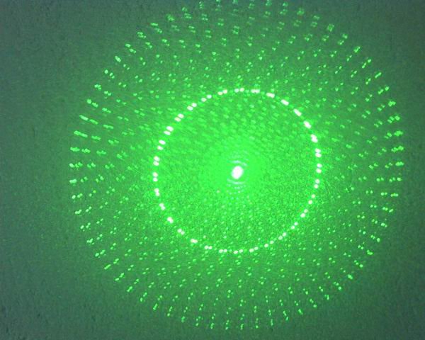 200mw 5in1 green laser pointer with 5 amazing Pattern Heads